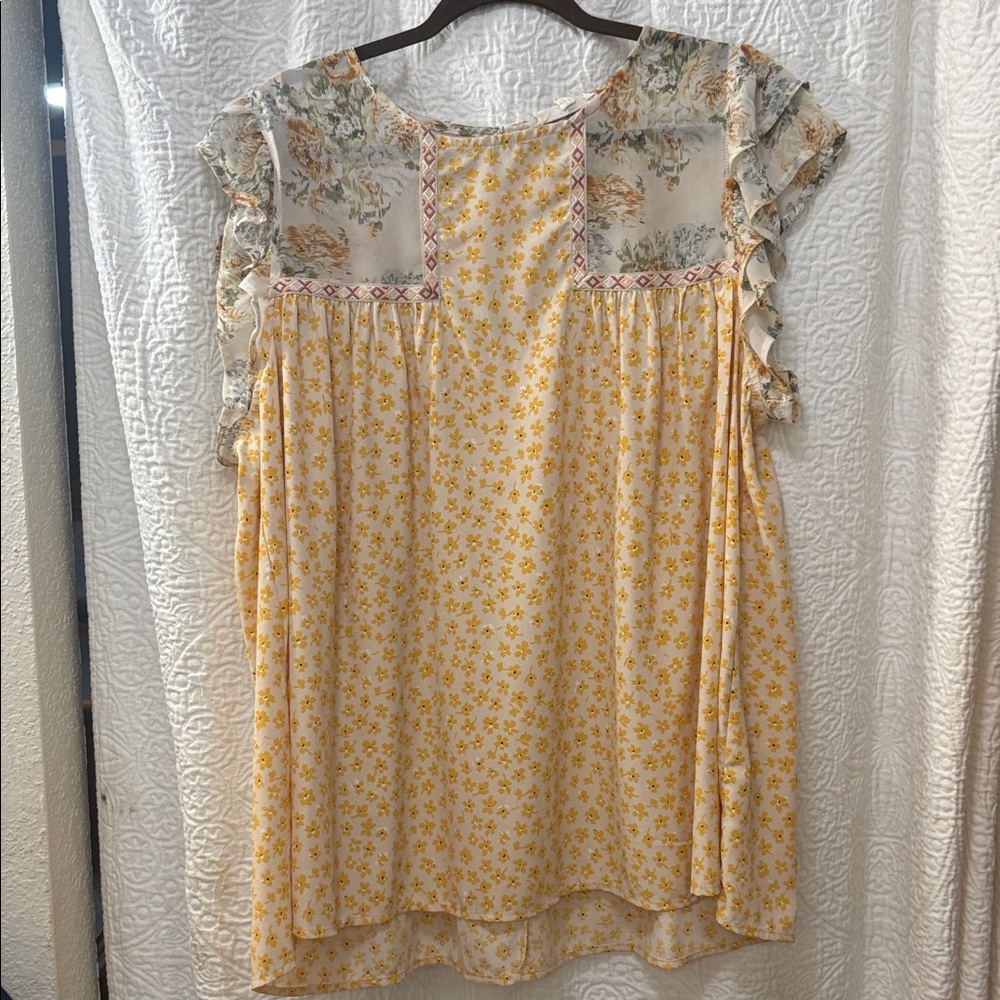 Entro Yellow and Cream Floral Ruffle Blouse